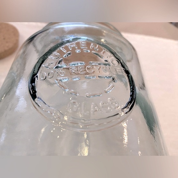 (2) Jars with Cork Lids. - Picture 3 of 8